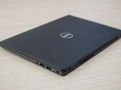 Dell E7410 core i7 Ram 16gb ssd 256gb 14 inch Full HD vỏ cardbon 5