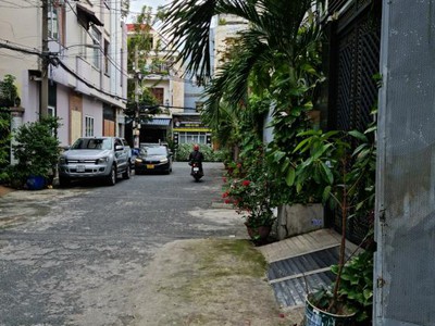 Nhà cho thuê làm văn phòng/ cửa hàng/ nhà ở/ nhà kho 4