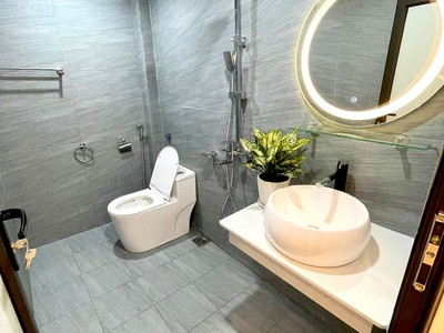 Siêu phẩm nhà phố ngọc thụy, long biên 43m, 5 tầng, mặt ngõ 2 ô tô tránh, giá 5.1 tỷ 1