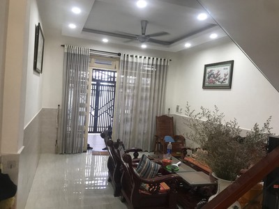 Bán nhà quận 7 90m2 3 tầng dọn vào ở ngay chỉ 6 tỷ 0