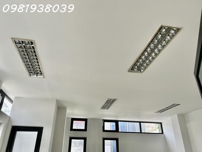 Cho thuê văn phòng mới tinh 2 mặt tiền giá chỉ 12tr tại khu k300 quận tân bình 3