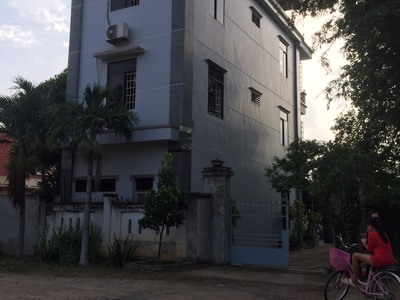 Cho thuê nhà nguyên căn 1 trệt 2 lầu thuộc tổ 4, kp3, hẻm 162 trương định, phường phước hưng, tp bà 0