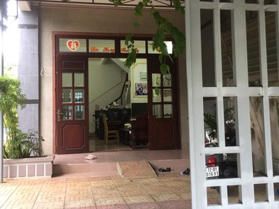 Cho thuê nhà nguyên căn 1 trệt 2 lầu thuộc tổ 4, kp3, hẻm 162 trương định, phường phước hưng, tp bà 4