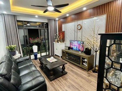 Bán nhà bắc từ liêm. 45m 5 tầng. full nội thất châu âu xịn  otto. 10m ra oto tránh. đậu ngày đêm 0