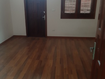 Cho thuê nhà ngõ 234 đường Hoàng Quốc Việt. Diện tích 70m2 x 5 tầng, cạnh trường Đai Học Diện Lực 2