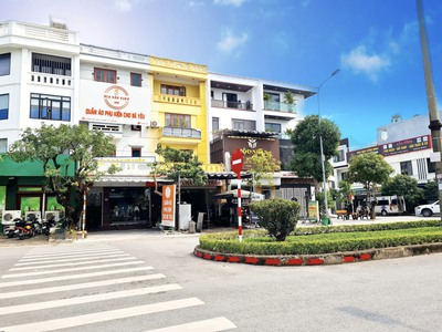 Bán lô đất đường đôi dãy B - MB 3830 An Hoạch   gần nhà hàng Kingpalace 0