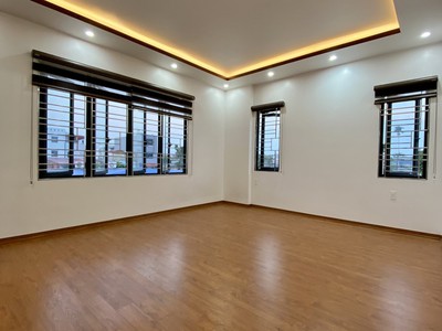 Bán nhà độc lập 3 tầng xây mới oto đỗ cửa lũng đông hải an 3