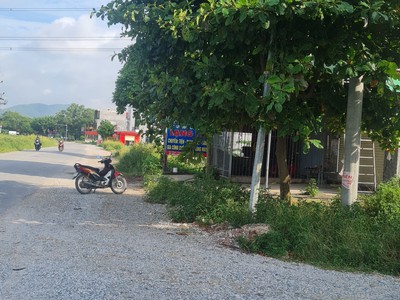 Bán nhà mặt đường 398- yên dũng. 100m2,  3 tầng giá nhỉnh 3 tỷ 3