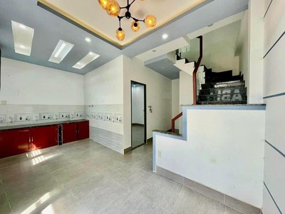 Bán nhà MT đường Trần Văn Giàu, Phạm Văn Hai, Bình Chánh 100m2 3