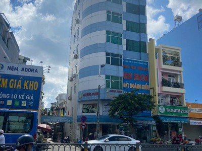 Building 6 lầu 2 mặt tien nguyễn văn cừ quận 1 0