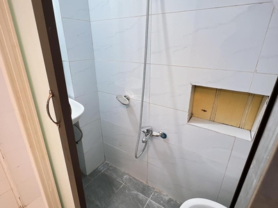 Bán nhà hoàng mai- 10 m ra ô tô tránh - ngõ thông chủ tặng full nội thất - nhà xây 4 tầng chỉ với 1
