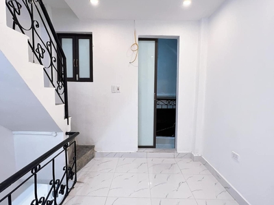 Bán nhà hoàng mai- 10 m ra ô tô tránh - ngõ thông chủ tặng full nội thất - nhà xây 4 tầng chỉ với 3