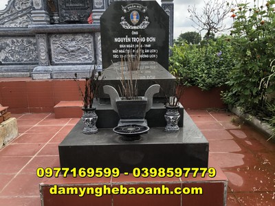 Mộ tam cấp bằng đá xanh tự nhiên vì sao lại ưa chuộng đến vậy a001 1