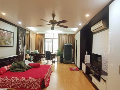 Bán nhà mp   ba đình -vỉa hè đá bóng   kinh doanh  gần hồ tây 72 m  5t 26 tỷ 2