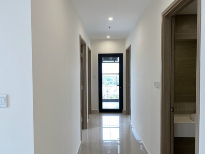 Siêu phẩm  căn hộ 3 phòng ngủ 81m2 - vinhomes grand park, quận 9: giá 2 tỷ 650 3