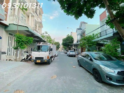 Bán nhà 01 trệt 01 lầu đường số 9 kdc đại học y dược ct.  đang cho thuê 10 triệu 0