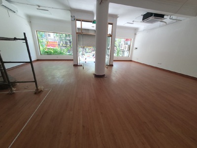 Cho thuê mặt bằng 90m2 Phố Nguyễn Hoàng làm SPA, Tóc Nail, Thời trang 0