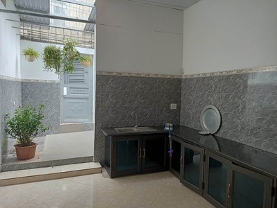 Bán nhà trung tâm phường Trường Thi gần bệnh viên Thành Phố 2