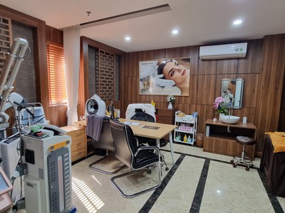 Cho thuê tòa nhà 220m2 8 tầng thông sàn ở Nguyễn Hoàng-Nam Từ Liêm 10