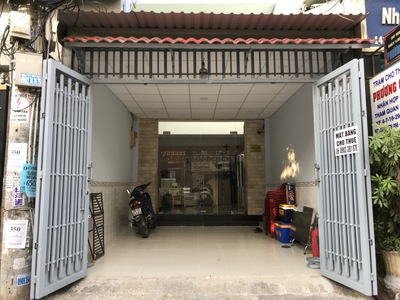 Mặt bằng kinh doanh mặt tiền Nguyễn Cửu Vân, qBT, 44m2, 11 triệu/tháng 1