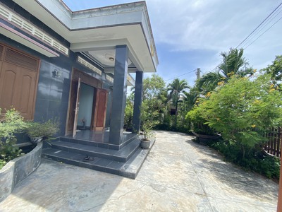 Nhà vườn góc 2 mặt tiền, 545m2 phú hiệp, hòa hiệp trung giá chỉ 4,8tr/m2 1