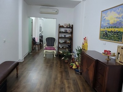 Mặt phố ái mộ xịn - đẹp hiếm - vỉa hè 3m - đường 4 ô tô - văn phòng, showroom, kinh doanh đa dạng. 0