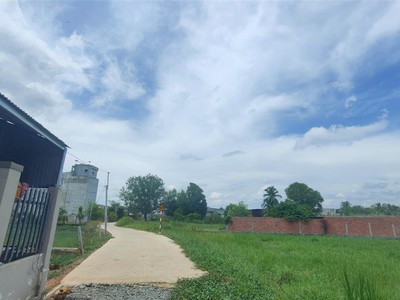 Nhà cấp 4 gần chợ, gần trường học - lựa chọn lý tưởng cho gia đình 4