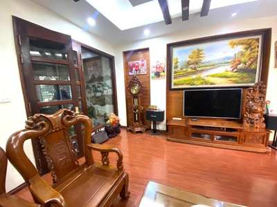 Giá rẻ siêu phẩm xala, 2 thoáng, kinh doanh sầm uất, nội thất cao cấp sịn sò, dt 50/76m  5t 1