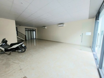 Cho thuê mặt bằng kinh doanh tầng 1 Vinhomes Marina, giá 12 triệu 2