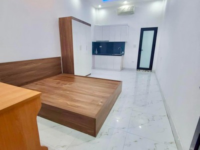 Gà đẻ trứng vàng tại xuân thủy. dt 700tr/năm  giá 9,9 tỷ 65m2 x6 tầng thang máy 1