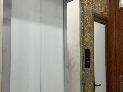Gà đẻ trứng vàng tại xuân thủy. dt 700tr/năm  giá 9,9 tỷ 65m2 x6 tầng thang máy 2