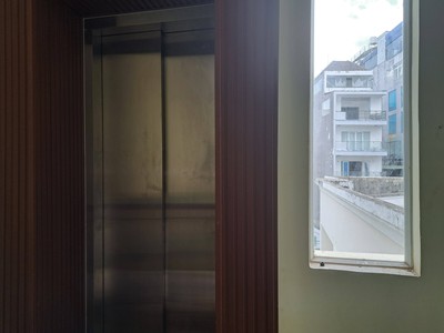 Cho thuê văn phòng mới 80m2, Trương Quốc Dung, PN, gần NVT, 32.2 triệu/ tháng. 1