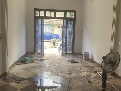 Cần cho thuê nhà đông mỹ - thanh trì - 3 tầng - 4 ngủ - 3 wc - ở hay văn phòng, kho đều được. 1