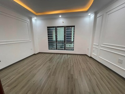 Bán nhà mặt ngõ 173 Hoàng Hoa Thám 45 m2 x6 t thang máy giá 8,2 tỷ 0