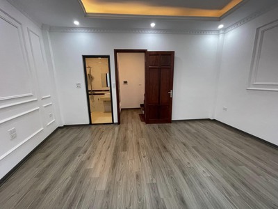 Bán nhà mặt ngõ 173 Hoàng Hoa Thám 45 m2 x6 t thang máy giá 8,2 tỷ 2