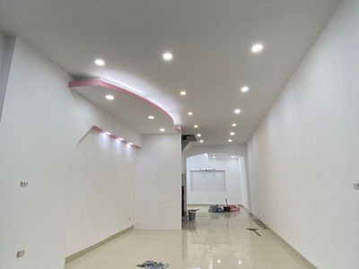 Cho thuê nhà 5 tầng ở Cầu Giấy Nguyễn Ngọc Vũ 2