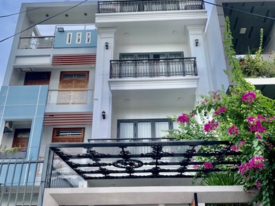 Giảm 4 tỷ - cần bán nhà 5 tầng - 2 mặt tiền nguyễn mậu tài - hoàng thế thiện - có thang máy 0