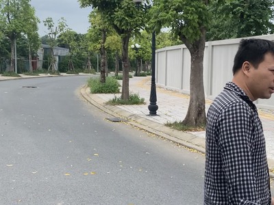 Cho thuê kho, xưởng bãi rộng 260m2 giá chỉ 18tr/th đường container đỗ cửa , gần vinhome smart city 0