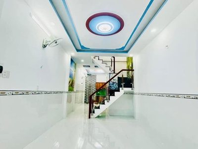 Bán nhà bình chánh 128m2 gần nhà thờ ninh phát 640tr 2 phòng ngủ. 1