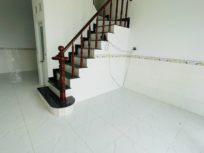 Nhà 1 trệt 1 lầu 110m2 Ấp Bình Tiền 2 570tr Đức Hoà Hạ, Long An 1