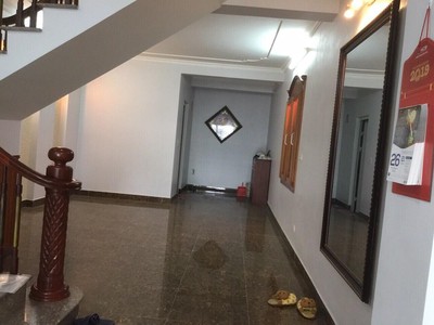 Cho thuê tầng 1 đường Cát Bi khu vực đông dân 1
