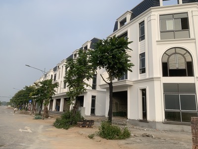 Nhanh tay nhận ngay lô biệt thự nhà vườn giá chỉ 5,7 tỉ/ căn bao gồm cả nhà và đất tại dự án HUD Mê 3