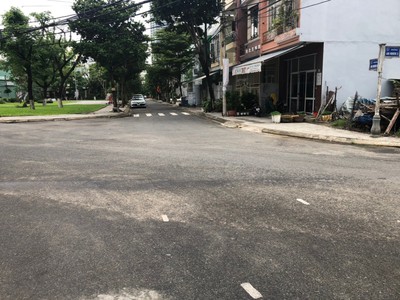 Nhà 2 tầng, lô góc 2 mặt tiền, bên công viên, tt sơn trà, an sinh đỉnh, kinh doanh tuyệt vời, bán 0