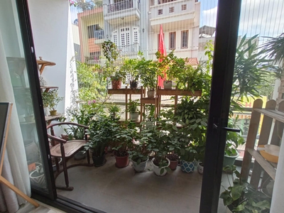 Chính chủ cần bán nhà ngọc thuỵ 70m 5 tầng mt 4m gía 12.5 tỷ 0