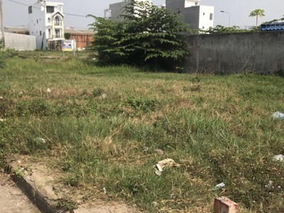 Ngộp bank cần bán gấp đất ngay trung tâm thị trấn hóc môn 1