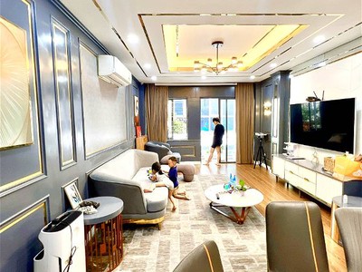 Bán tòa văn phòng đường thái hà, đống đa 100m2, 7 tầng, mt 8m. giá chào 35 tỷ 3