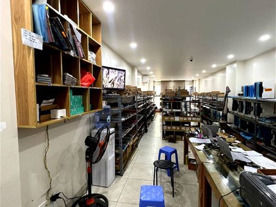 Bán tòa văn phòng đường thái hà, đống đa 100m2, 7 tầng, mt 8m. giá chào 35 tỷ 4