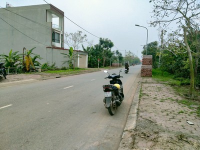 Bán 108m sổ đỏ giá hơn 2 tỷ phố kim đào lương tài 2