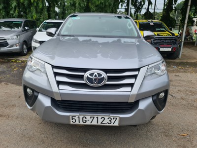 Bán gấp FORTUNER màu bạc biển trắng sài gòn 0