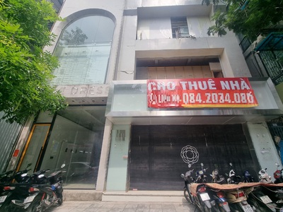 - Giá thuê: 23.5 triệu/ 1 tháng  Cho thuê nhà 2 tầng phố Xuân thủy Thời Trang, Tóc, cửa hàng điện th 1